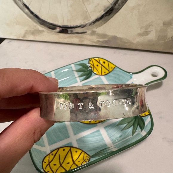 ONE DAY SALE✨

FINAL SALE♥️TIFFANY & CO. 925 vintage bangle bracelet ✨ - Picture 6 of 16